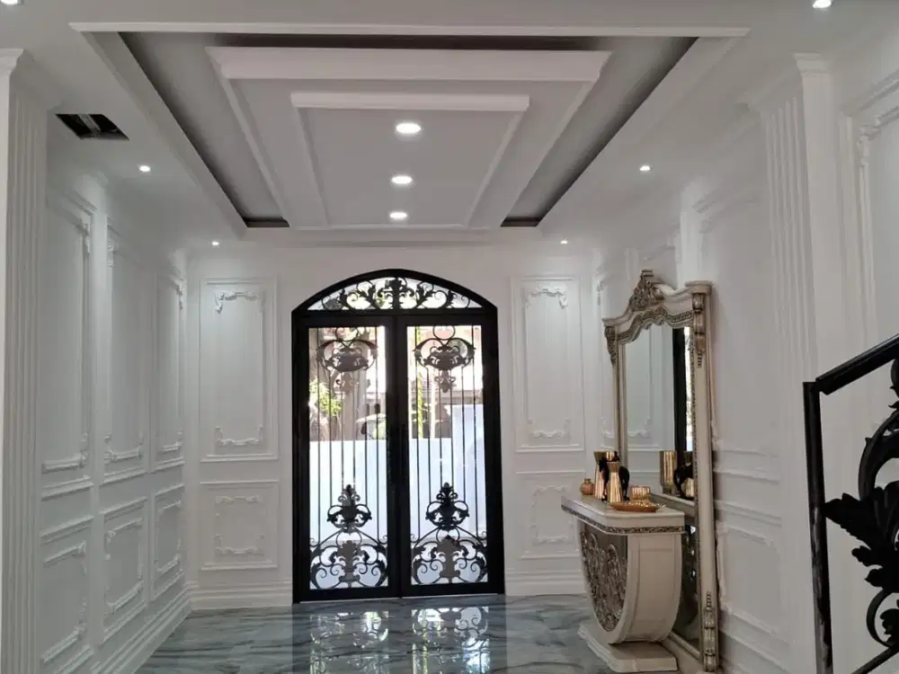 DIJUAL RUMAH MEWAH 3 LANTAI + PRIVATE POOL DI JAGAKARSA Tanjung Barat, Jagakarsa - Jakarta Selatan