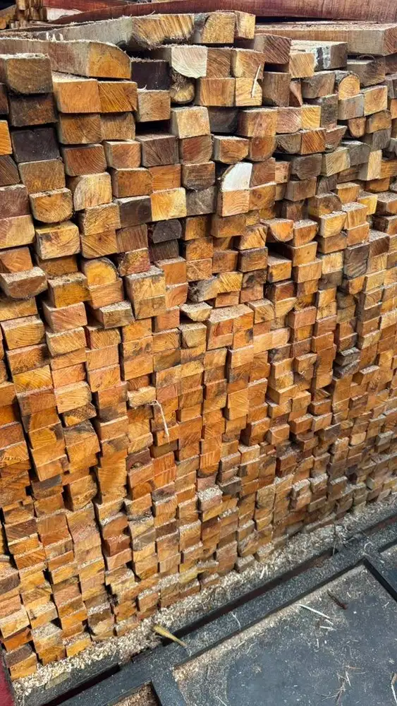 Lowongan Tenaga Kerja Kasar Gudang Kayu