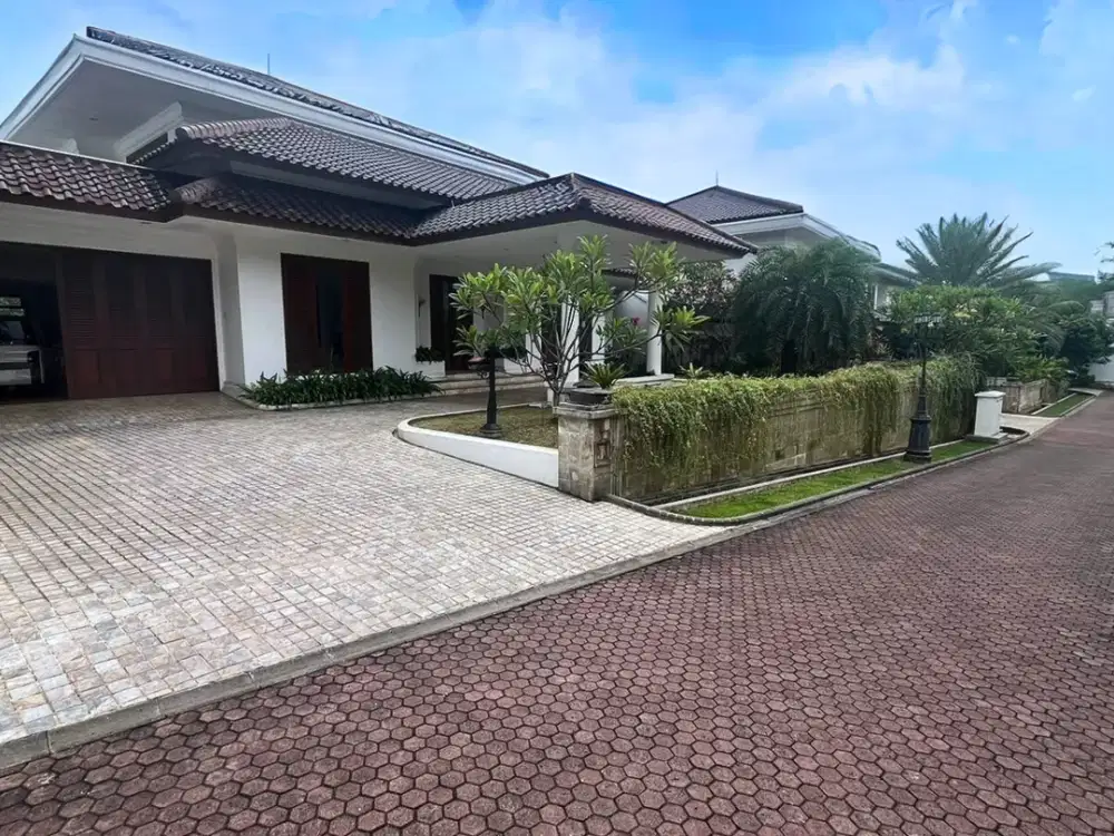 Dijual Rumah Mewah Megah Dengan Swimming Pool Di Kawasan Elit Pejaten, Jakarta Selatan