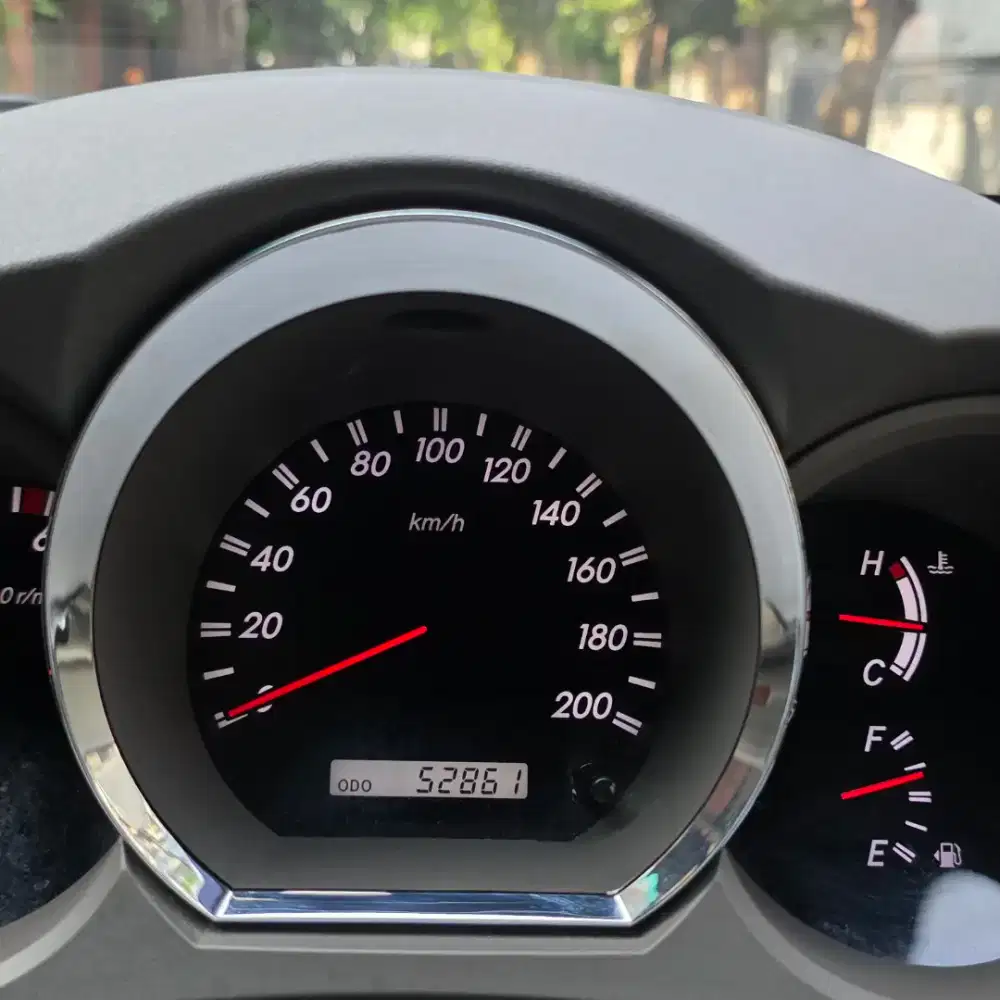 KM 52 RB. Tgn 1 Dr Baru. Toyota Fortuner G Lux 2011 Hitam