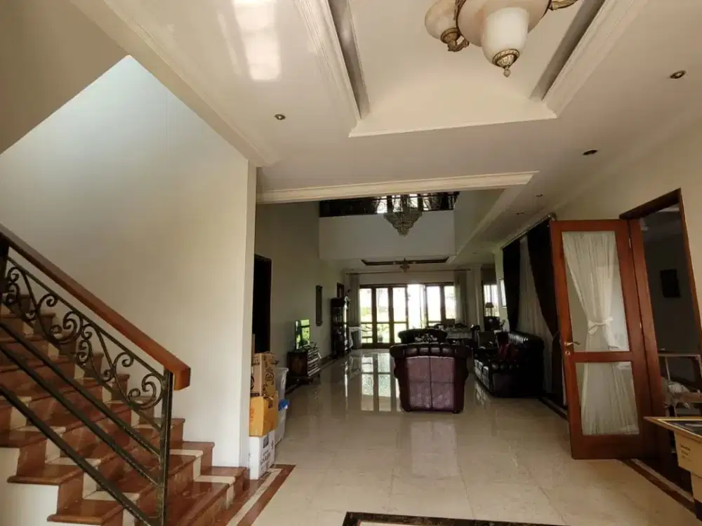 Dijual Rumah Mewah Rapih 2 Lantai Lokasi Strategis Dekat Pasar Modern Bintaro di Sektor 9 Bintaro Tangsel Gb-13627