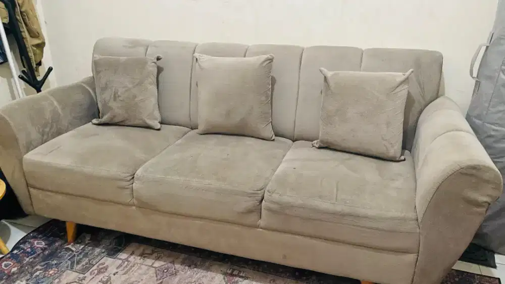 Sofa Retro Minimalis Scandinavian 3 Seater Dudukan