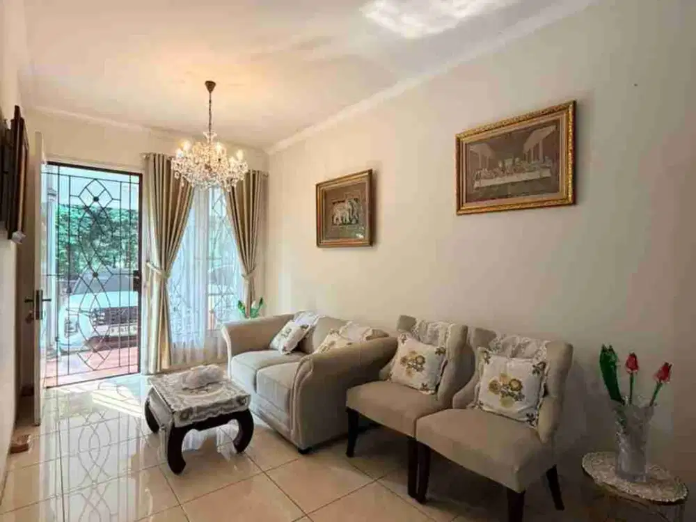 Dijual Rumah 2LT Mewah Cantik De Latinos BSD City Dekat Tol Serpong