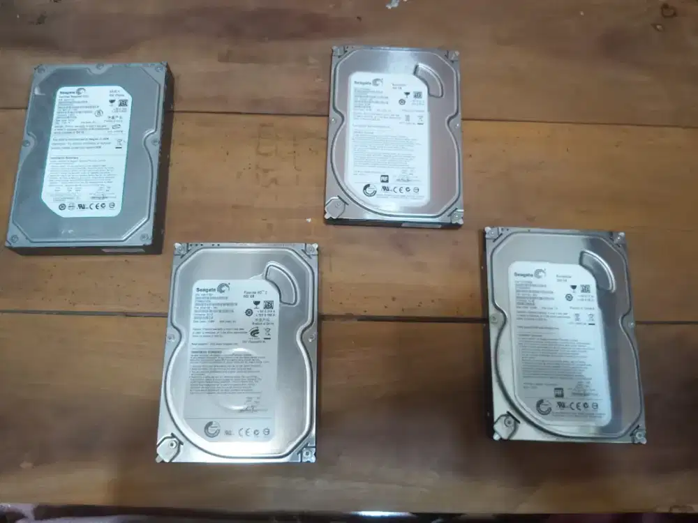 Borongan Harddisk PC Seagate 500GB 3 Unit dan 320GB 1 Unit untuk CPU