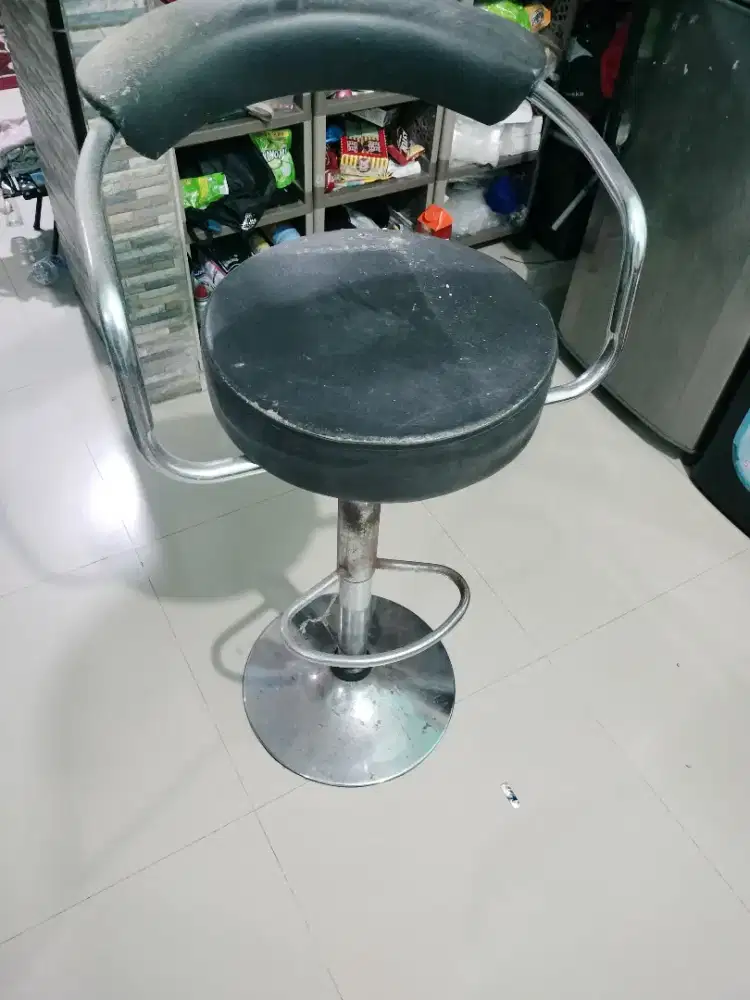 Bangku kafe bisa muter 2 unit 600