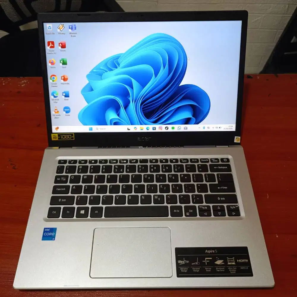 Acer Aspire 5 Core i5 Gen 11 RAM 8GB SSD 256GB 14 INCH FHD Mulus Ori