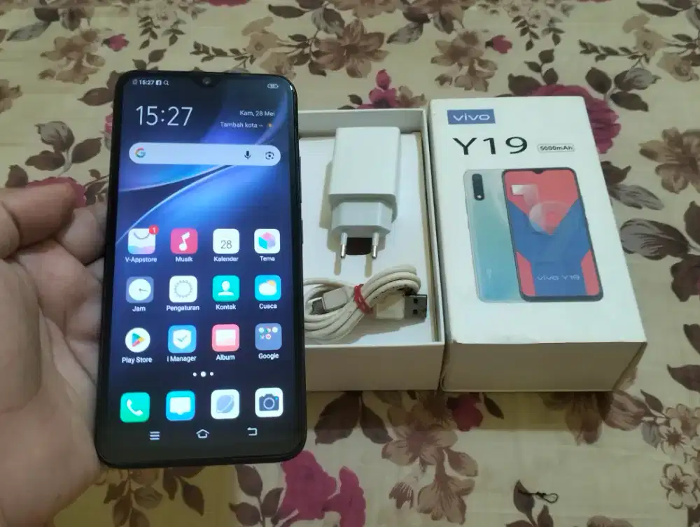 BUTUH UANG VIVO Y19 RAM 8GB / 256GB 4G LTE 6.53in Fingerprint 5000Mah