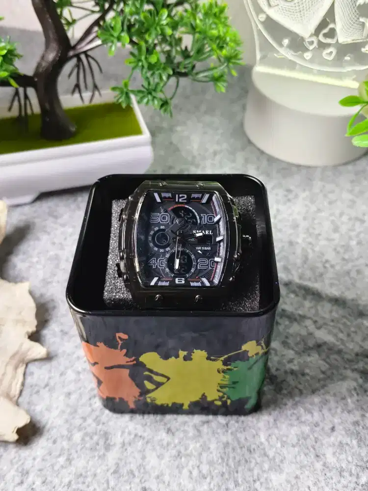 Jam tangan pria digital dan analog