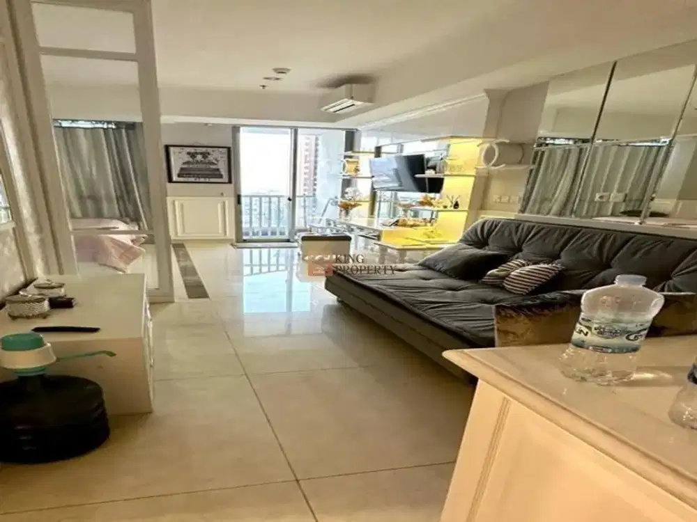 Terkoneksi langsung ke Hublife Mall TA, Dijual Apartemen 2BR Taman Anggrek Residences Furnished Bagus Siap Huni.