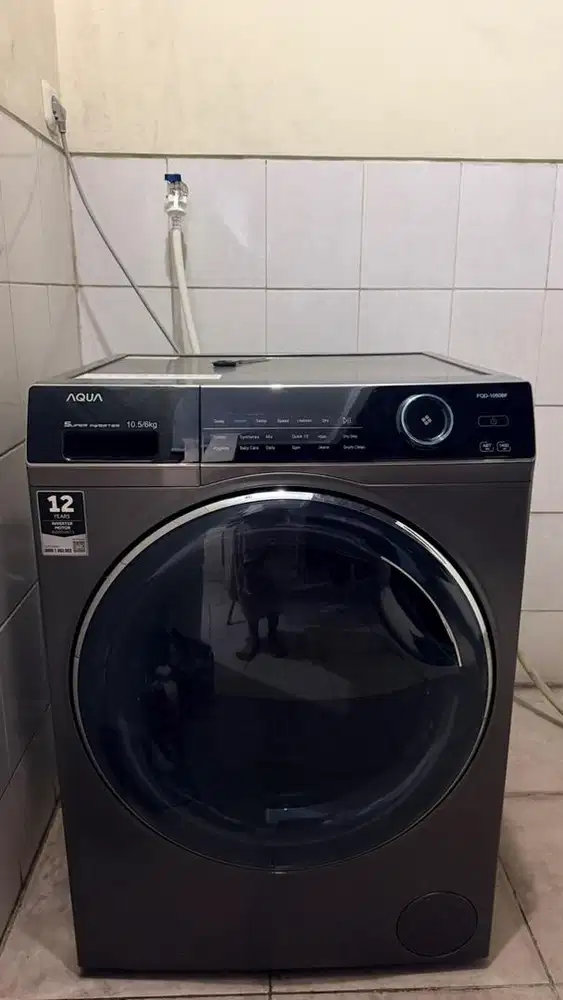 Di jual mesin cuci aqua pemakain 1 tahun like new