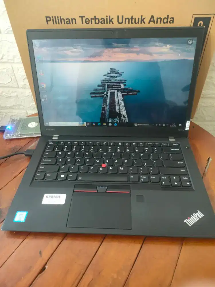 Laptop tochscreen t460 core i5 murah batrainya ganda mulus orisinil