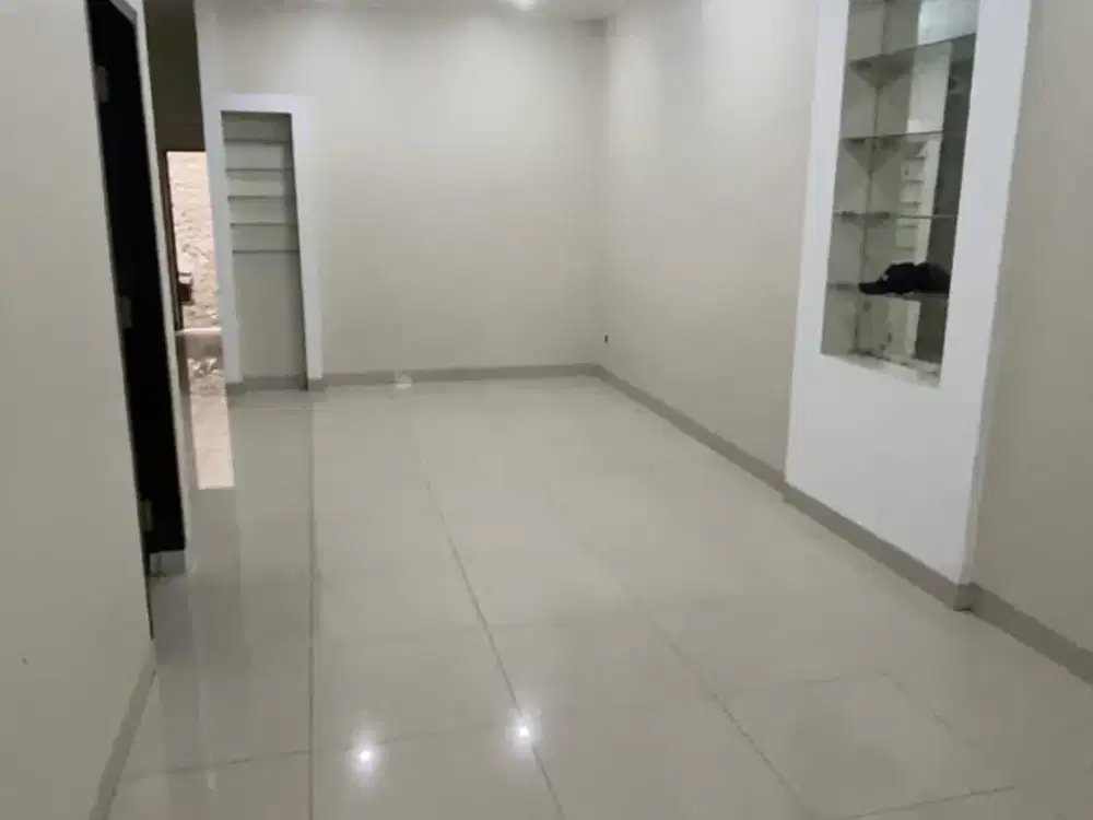 Rumah Modern Terawat Siap Huni di Sarijadi Bandung
