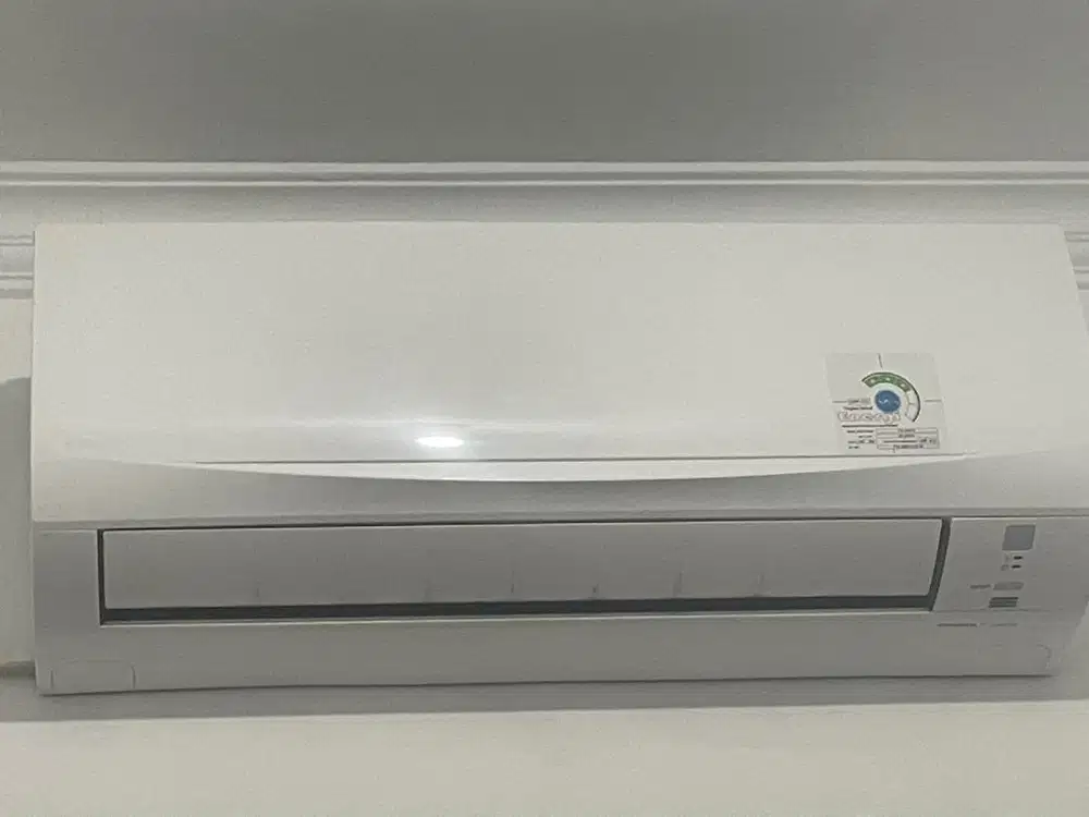 Dijual lemari es 4 pintu Gea dan ac daikin thailand 1/2pk