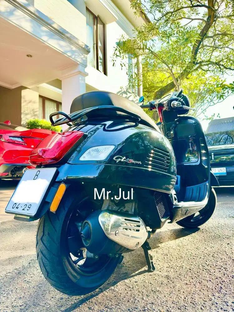 Vespa GTS iget ABS 2019 kilo meter 5rban