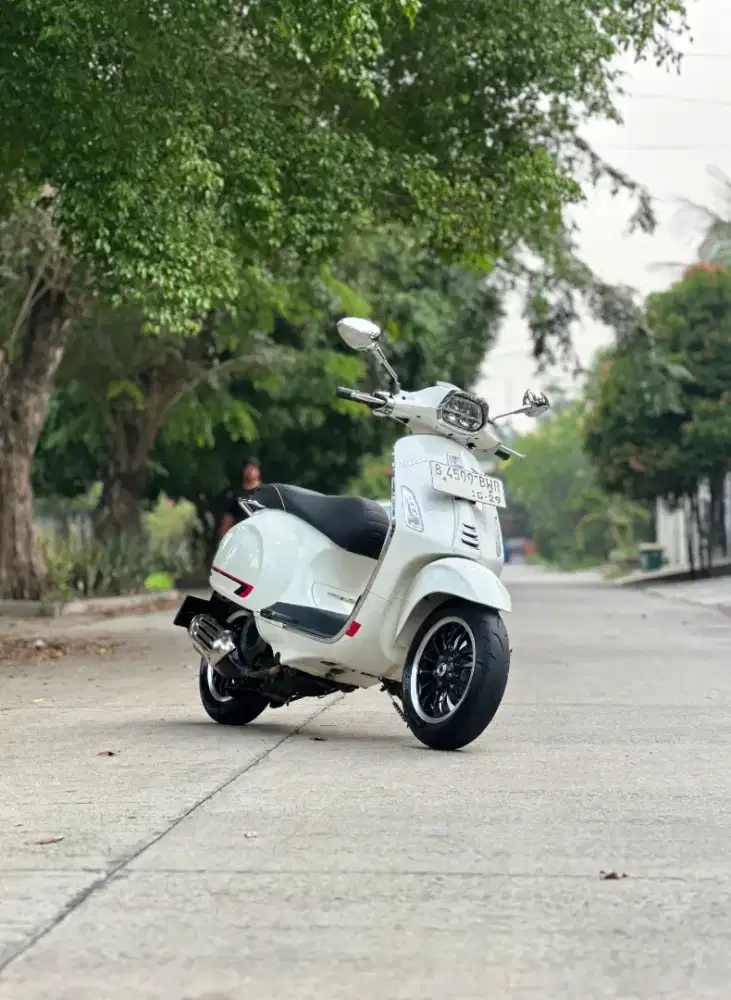 VESPA SPRINT 150 IGET ABS LED TAHUN 2019 PERFECT CONDITION