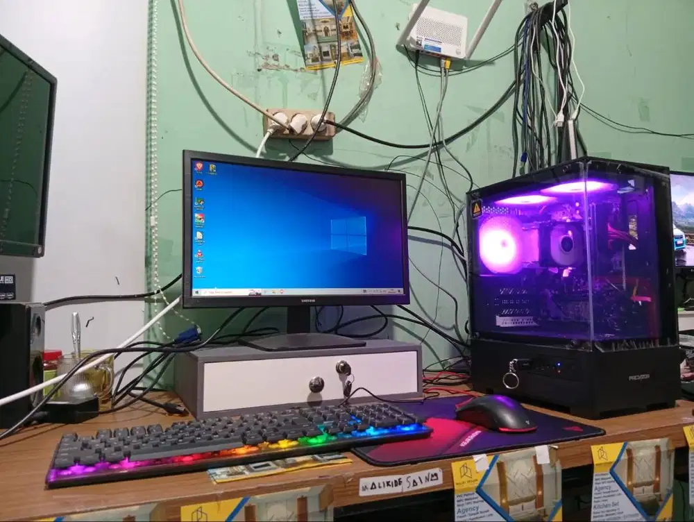 1 Set PC AMD Ryzen 3200g + Layar Samsung hdmi