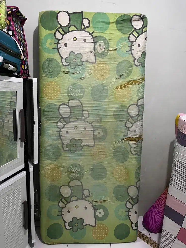 Kasur bekas pakai