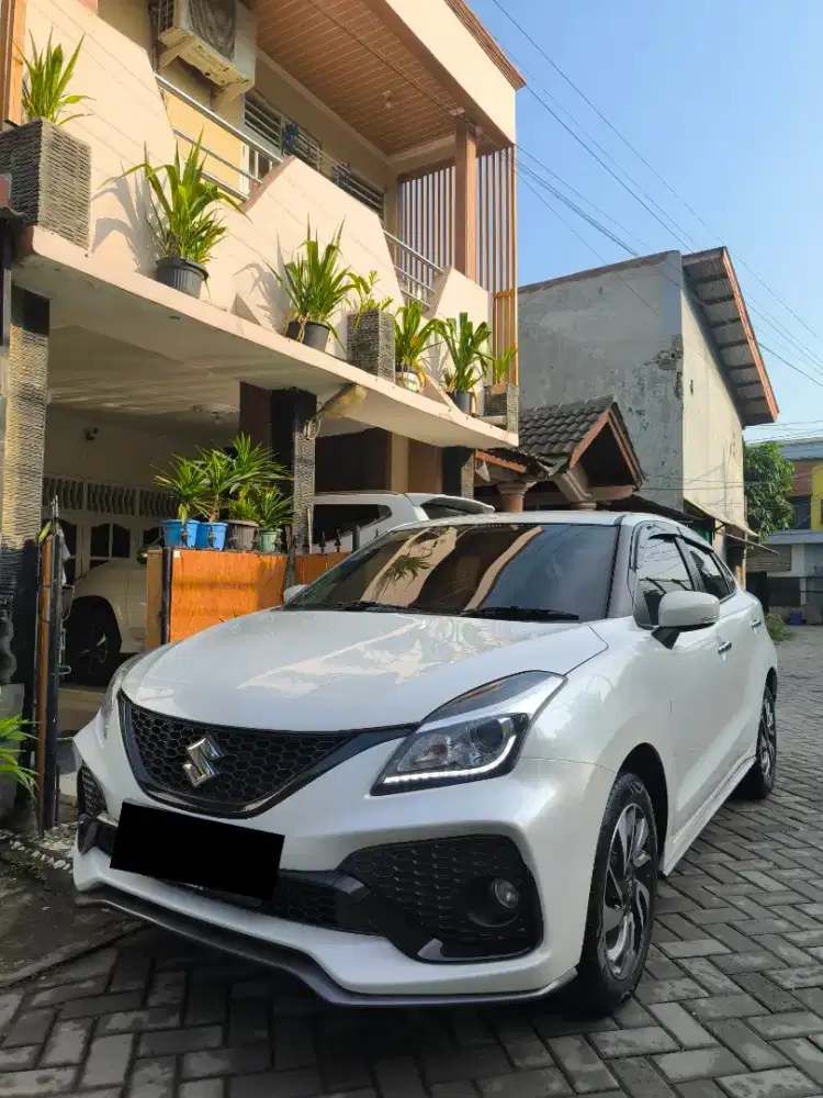 JUAL CEPAT MOBIL SUZUKI BALENO HATCHBACK 2021 MATIC (KM 30RB) CASH
