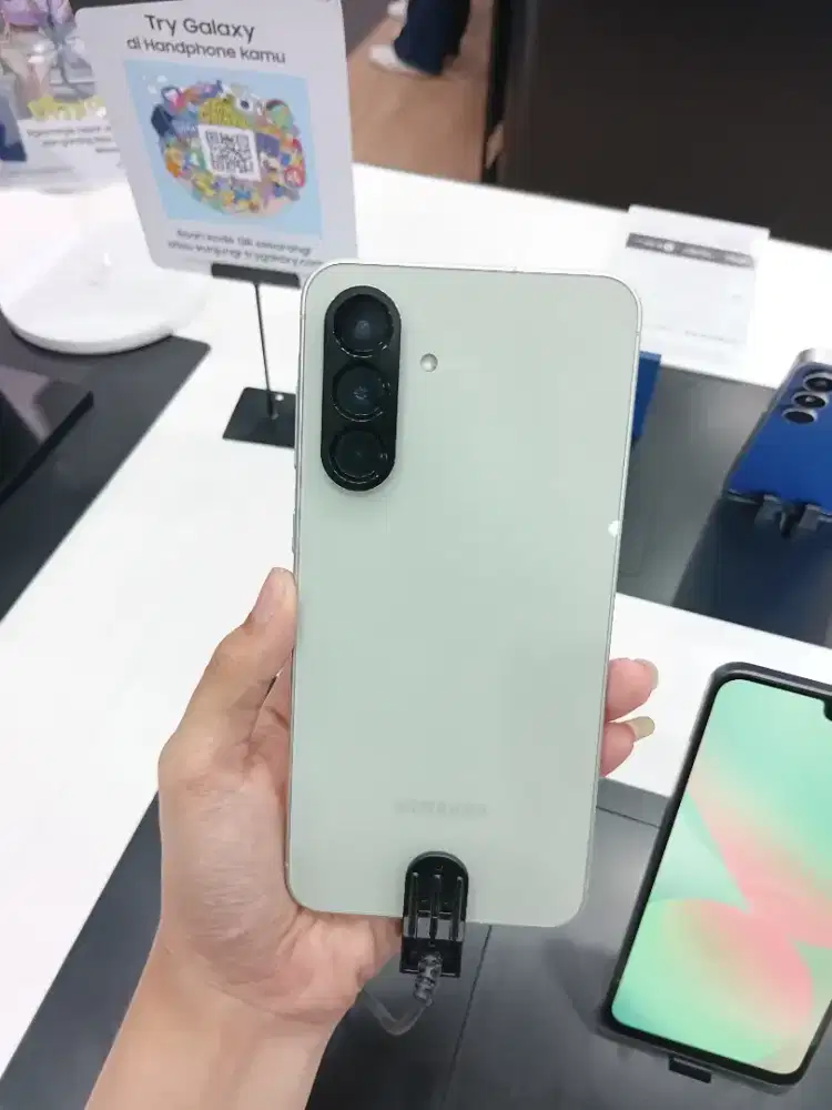 SAMSUNG GALAXY A56 5G RAM 8+8 256GB