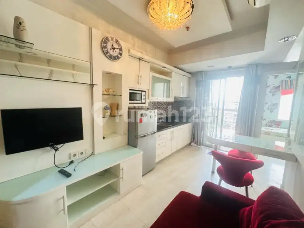 2Br Corner Royal Medit Lantai Rendah