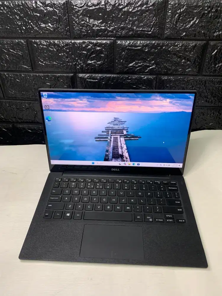 Dell xps 13 9360 touchscreen core i 7 gen 8 ram 8gb ssd 256gb