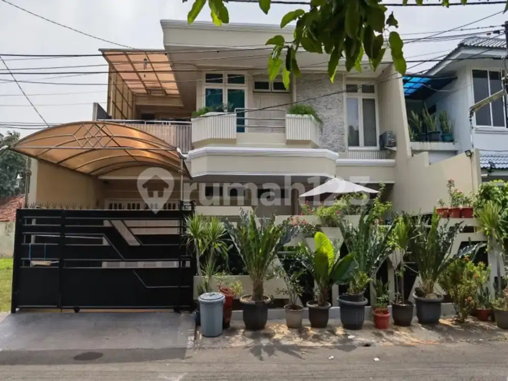 Jual Rumah Puri Indah Lebar 11 Asri Dekat Taman