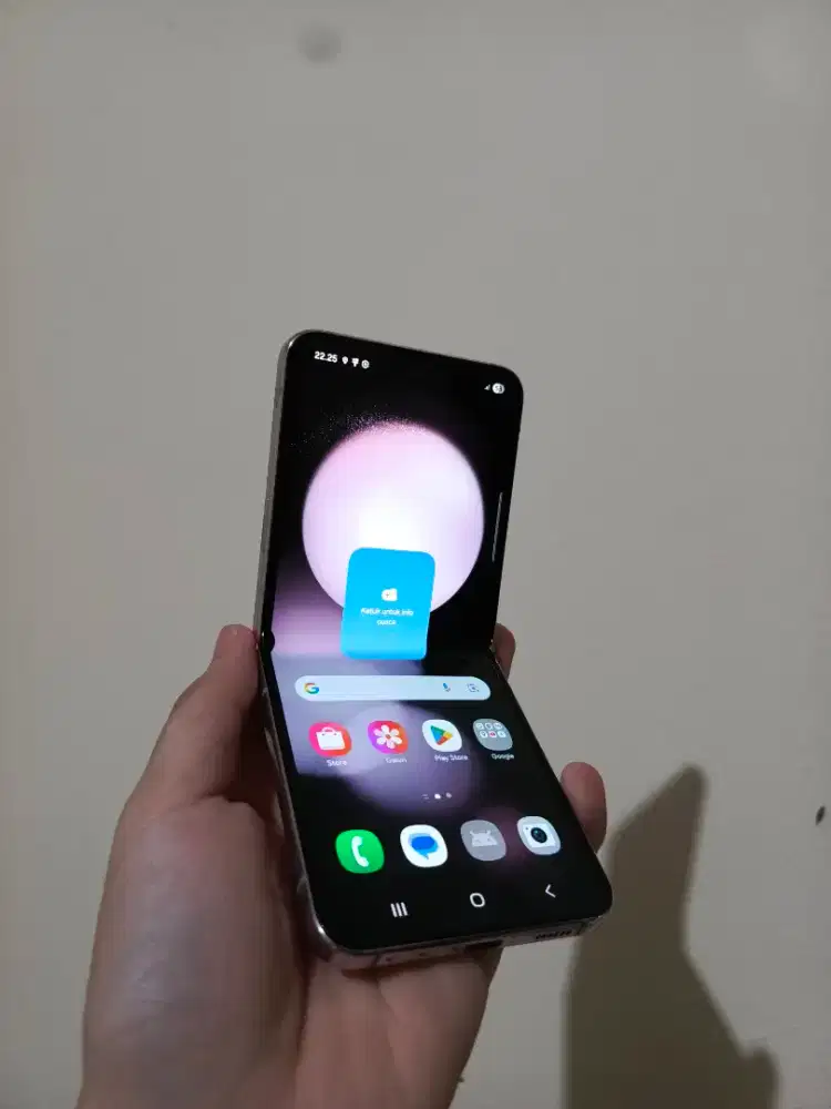Samsung z flip 5 256gb minus titik hitam