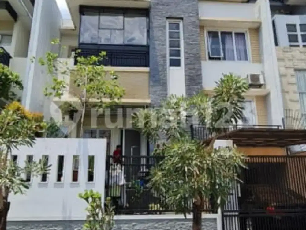 Rumah Modern Permata Buana Split Level Lebar 10