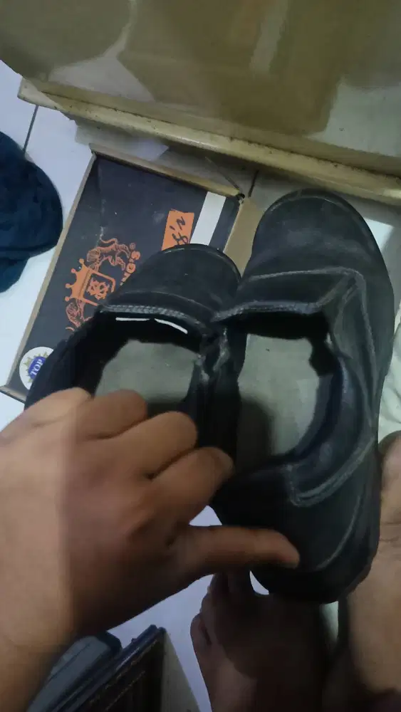 sepatu safety king langsung aja gausah di nego harga 100 rb