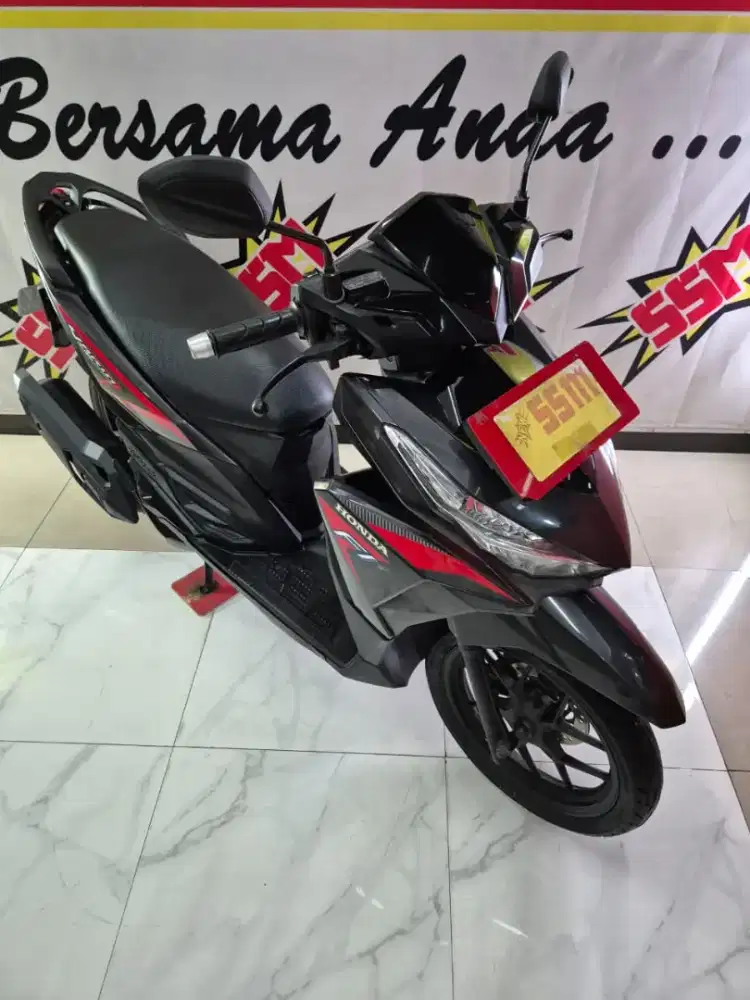Honda Vario 125cc led fi helm in orsinilan