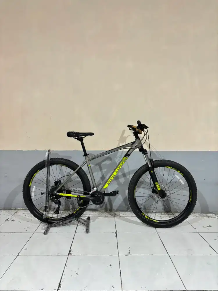 POLYGON PREMIER 5 TAHUN 2022