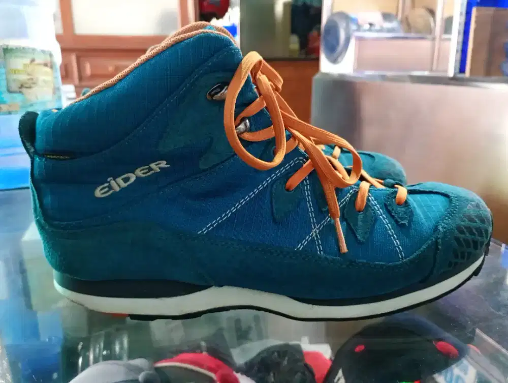Sepatu Casual Outdoor