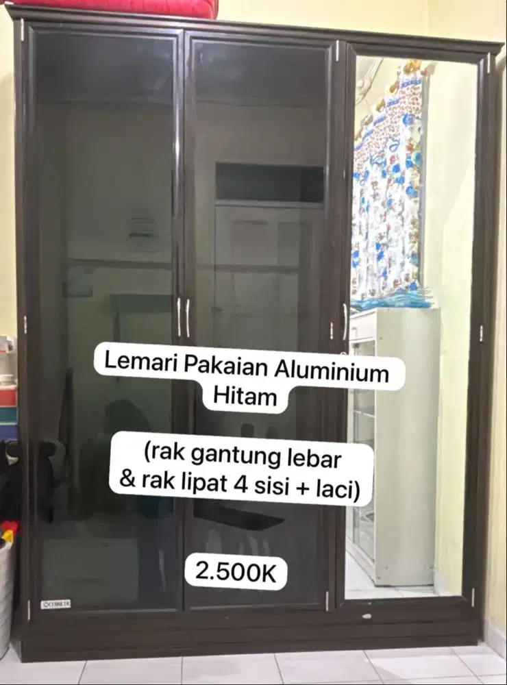 Lemari Pakaian Aluminium