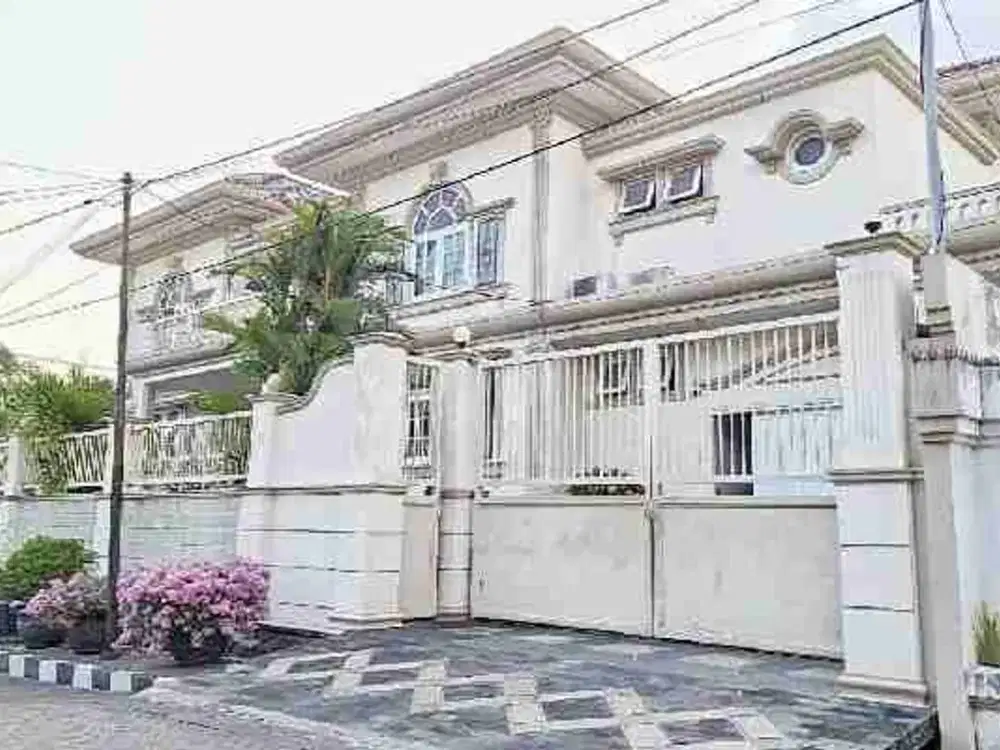 Dijual Rumah Mewah Luas Full FURNISH Area Mayjend Sungkono Surabaya
