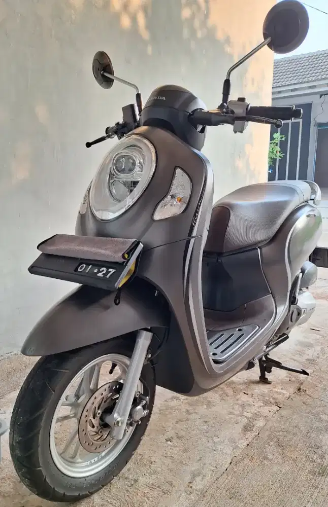 Motor Honda Scoopy Stylish 2021 Brown