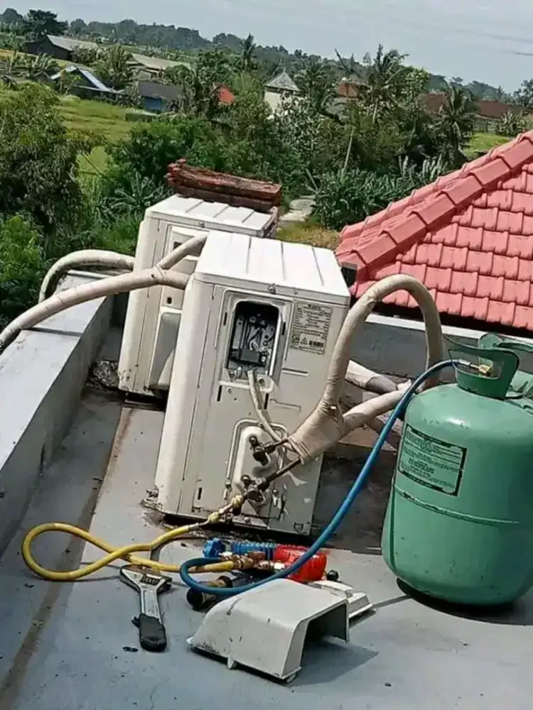 SERVICE CUCI AC & PASANG AC