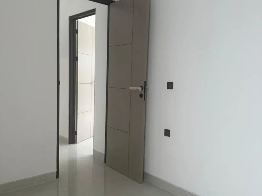 Dijual Rumah Baru Renov  Villa Melati Mas Serpong Bebas Banjir semi Furnish