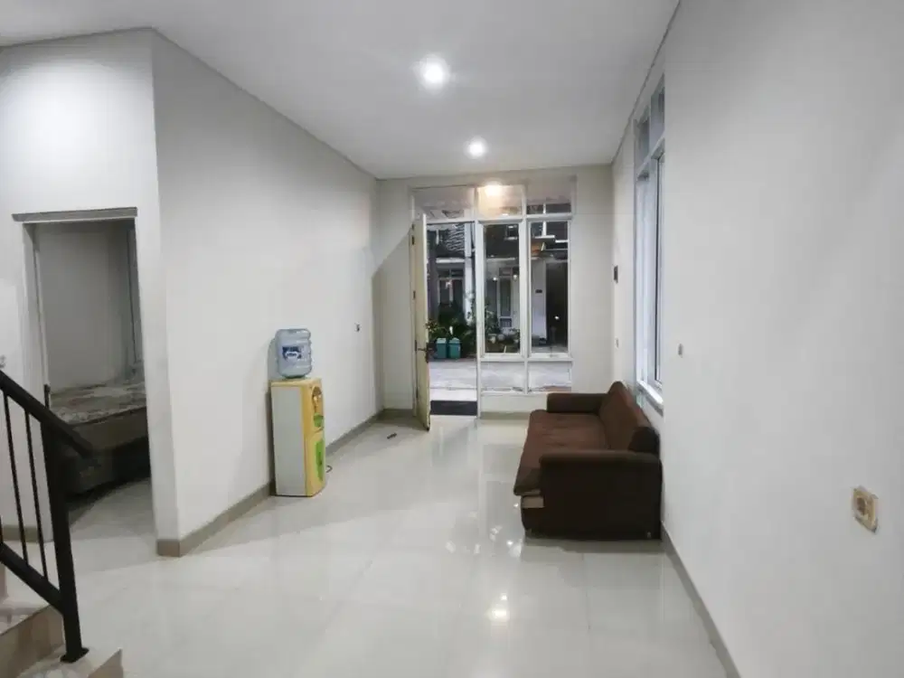 Di Jual Rumah 2 Lantai Semi Furnished Di Binong 1 Residence Tangerang