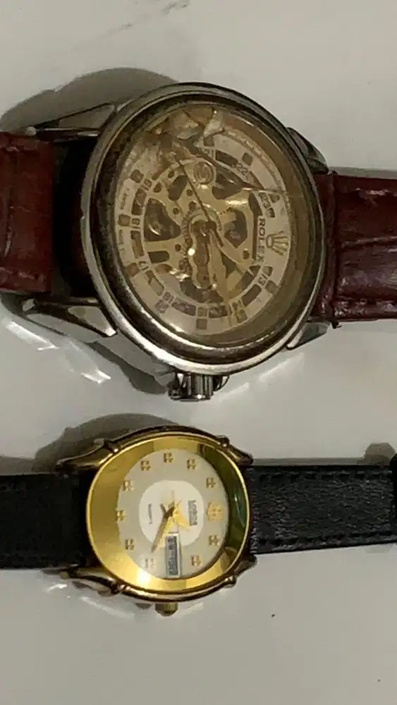 Jam Tangan Antik Rolex & Lobor
