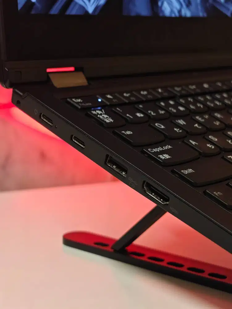 Laptop 2in1 Ringan Dibawa Cocok WFH dan Kuliah Online