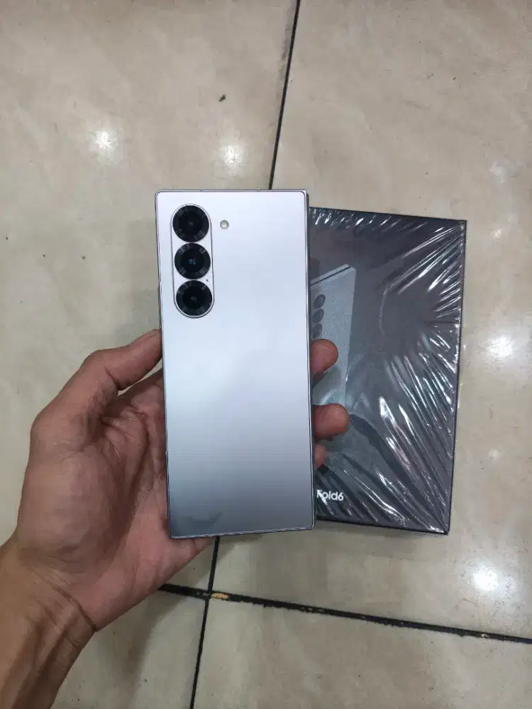 Samsung Z fold 6 12/256 GB