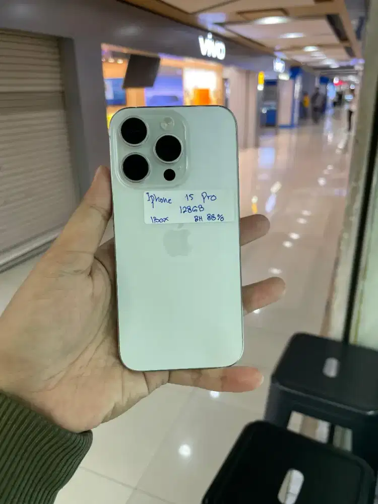 Iphone 15 Pro 128 gb resmi iBox White Titanium