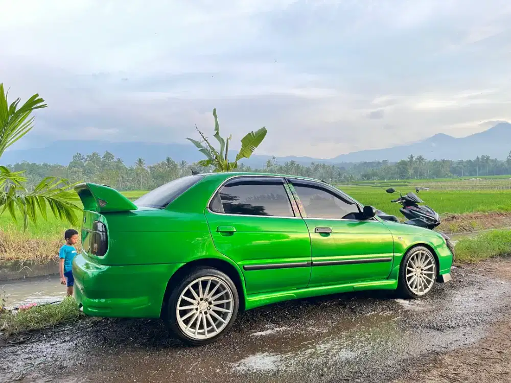 Suzuki Baleno 1998