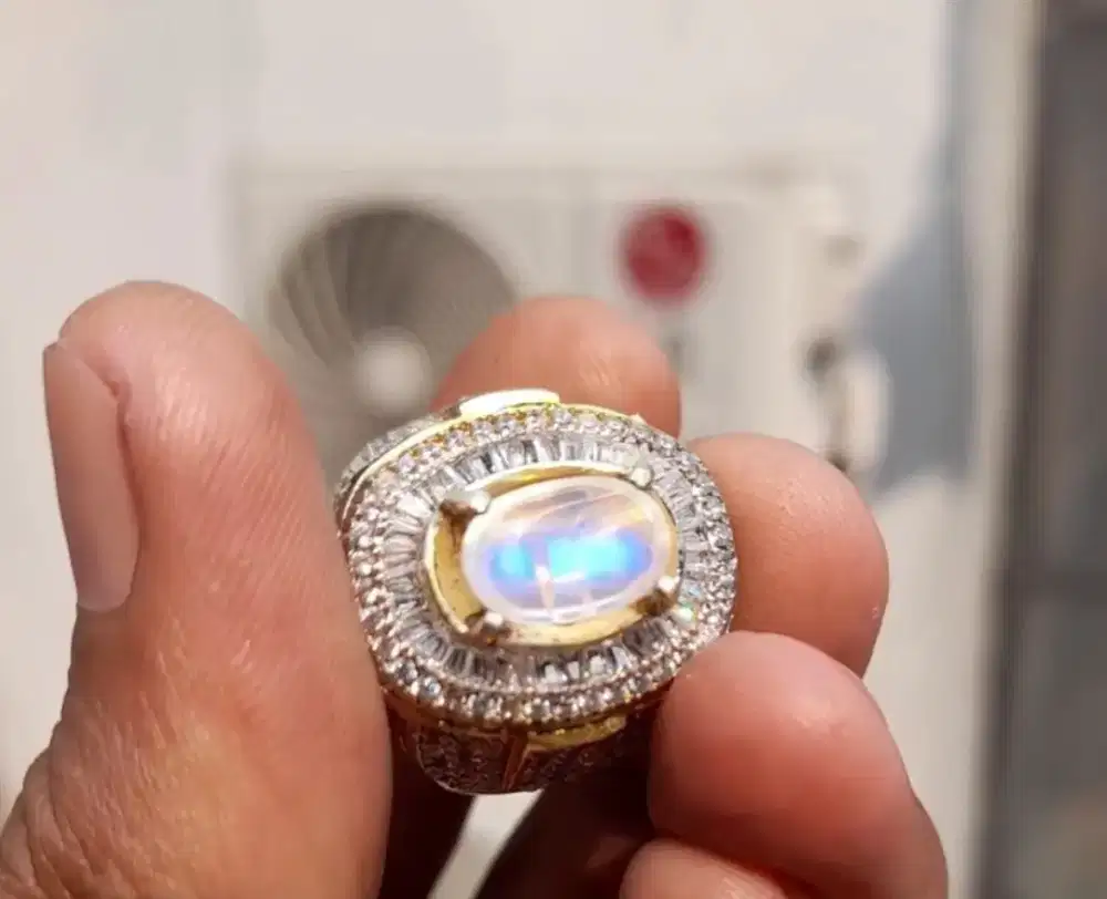 Moonstone CrystalGlass Srilanka