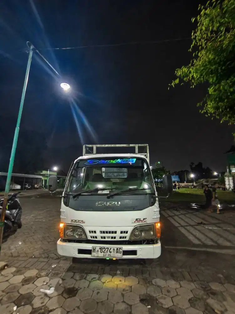 Isuzu elf NHR engkel Power turbo tgn pertama