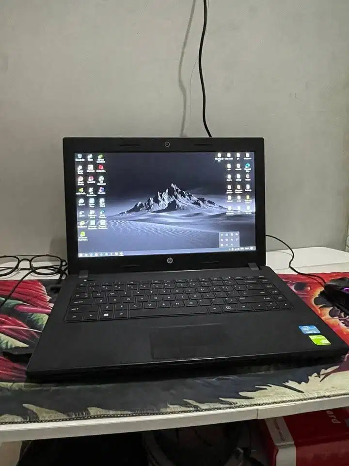 Jual BU! laptop merk HP 242 G1 MURAH!