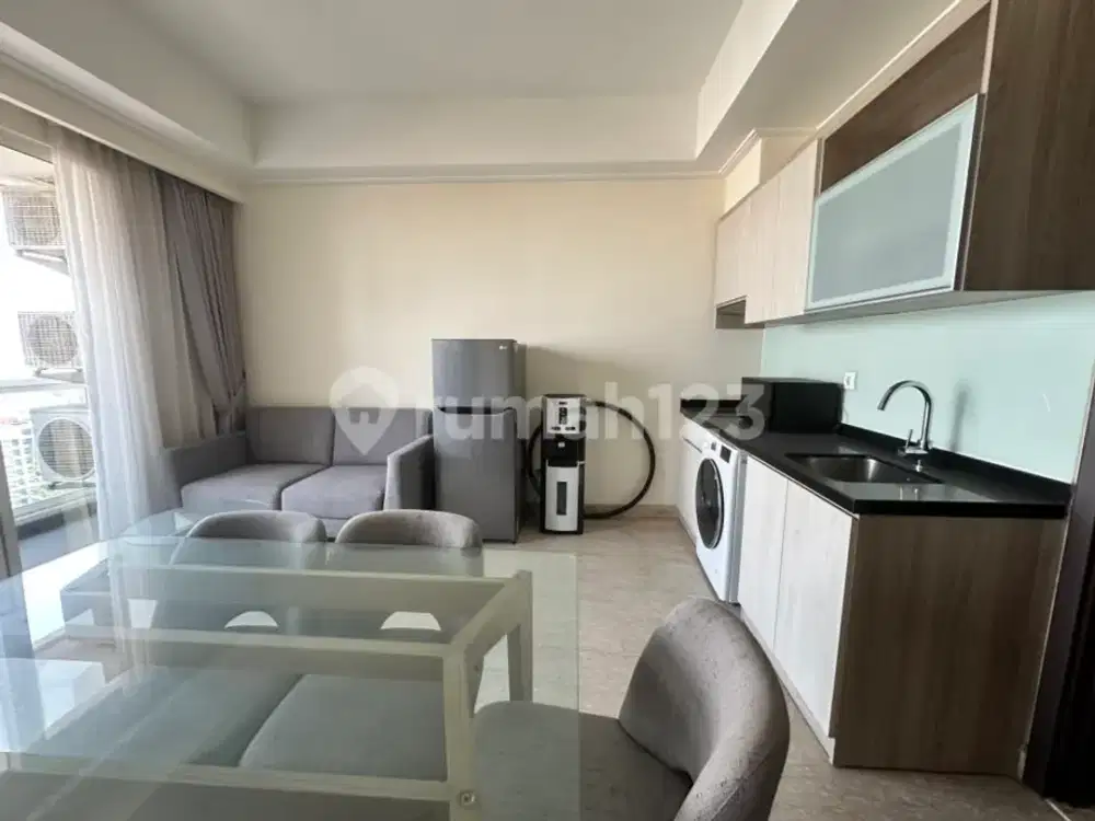 Baru Full Furnish Twr Emerald Private Lift 2br
