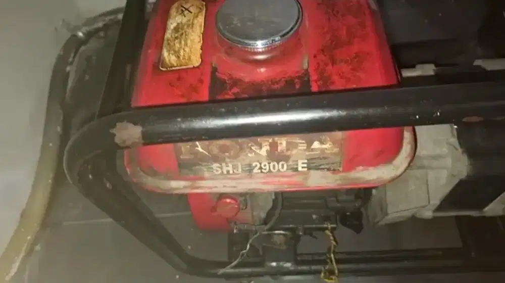 Genset honda kondisi masih hidup