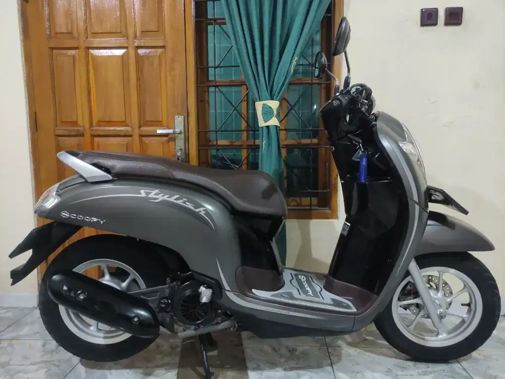 Super istimewa low km scoopy stylish donat cbs iss super mulus ful ori