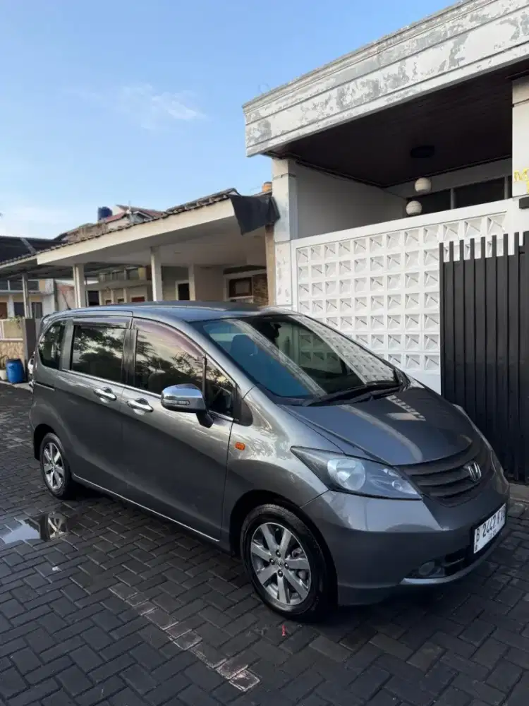 Honda Freed SD mulus